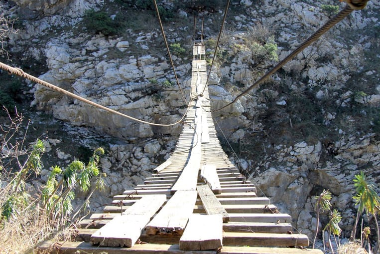 Il ponte del canyon Morača - Montenegro